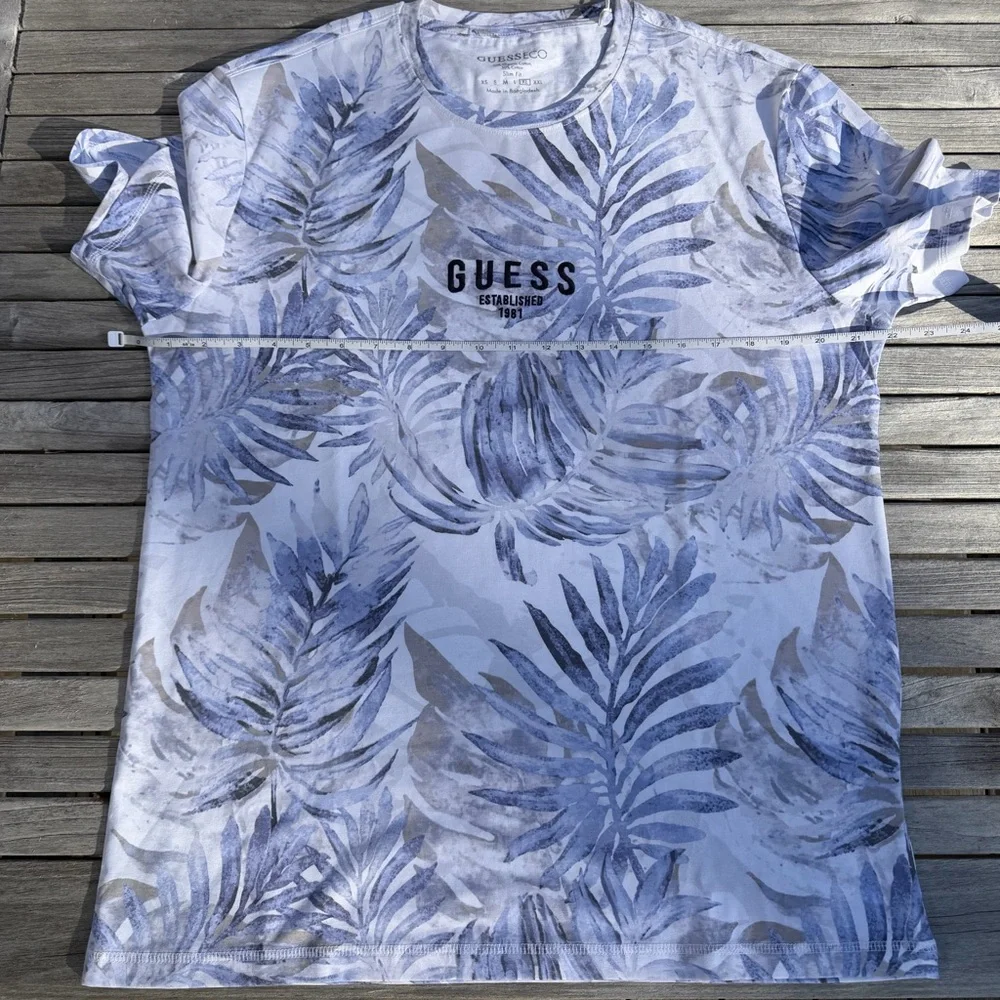 GUESS White & Light Blue Palm-Print Short Sleeve Tee - Picture 6 of 12